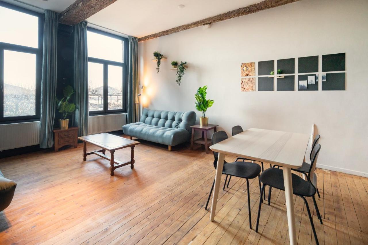 Charming Two-Bedroom River Side Apartment Antwerpen Buitenkant foto